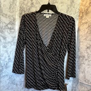 NWT Liz Claiborne Wrap Front Top Size M